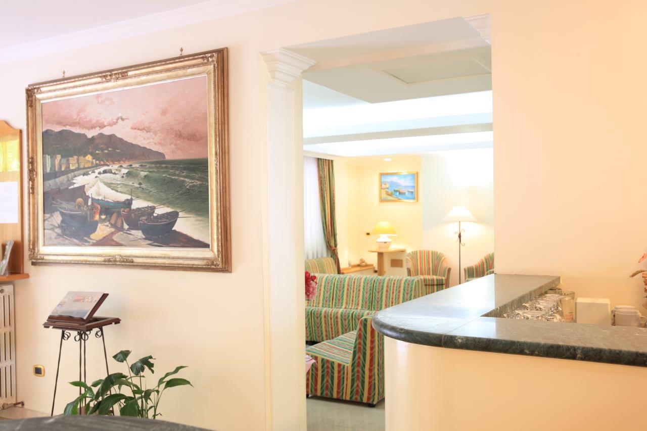 Hotel Ludovici Фиуджи Екстериор снимка