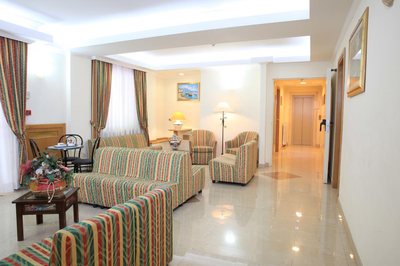 Hotel Ludovici Фиуджи Екстериор снимка