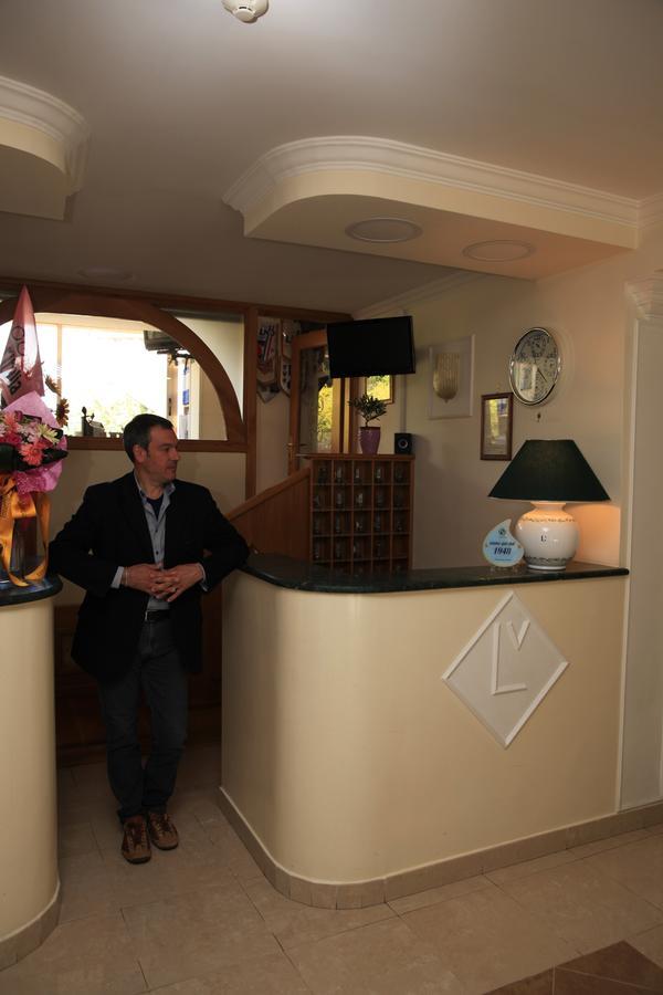 Hotel Ludovici Фиуджи Екстериор снимка
